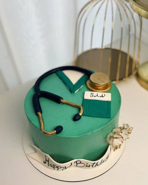 Doctor Cake Ideas, Doctor Cake Design, Medical Cake, Nurse Cake, Doctor Cake, Baby Boy Birthday Cake, Nursing Cake, Butterfly Birthday Cakes