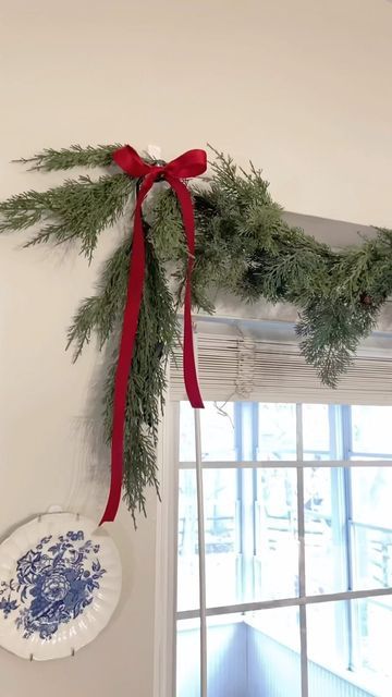 Christmas Wreath Kitchen Window, Christmas Wreath Above Stove, Christmas Garland Above Window, Garland Christmas Decor Window, Over The Window Christmas Decor, Christmas Kitchen Garland, Christmas Kitchen Window Ideas, Garland Above Cabinets, Kitchen Garland Christmas