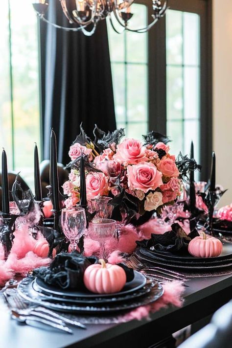 halloween_decorations_pink_and_black (46) Dinner Room Decor, Pink And Black Halloween, Bday Brunch, Halloween Wonderland, 19th Bday, Pink Party Theme, Halloween Party Table, Pink Flower Arrangements, Pink Goth