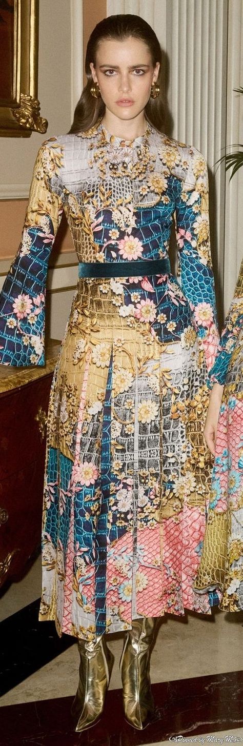 Mary Katrantzou Resort 2024, Resort 2024, Mary Katrantzou, Runway Fashion, Fashion Design, Design, Catwalk Fashion