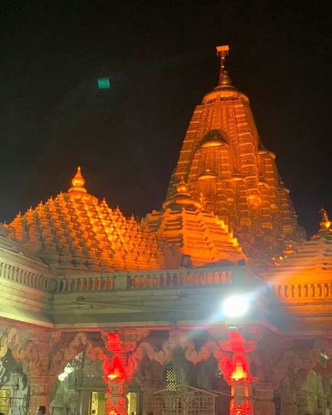 Amazing Night view of the Golden Temple of Ambaji.  #ambaji #ambajitemple #travel #gujarat #tourism #travelphotography #danta #ambajimandir #ambemata #touristguide Ambaji Temple, Gujarat Tourism, Gujarat Temple, Fairs And Festivals, Golden Temple, Tourist Guide, Devi Durga, Night View, Photo Art Gallery