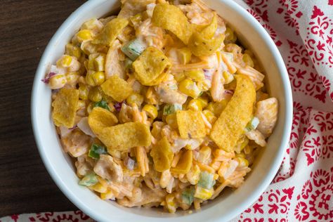 Crunchy Frito Corn Salad – 12 Tomatoes  Add avocado and black beans. Crunchy Frito Corn Salad 12 Tomatoes, Corn Frito Salad, Glazed Bread, Frito Salad, Frito Corn Salad, Macaroni Salads, Crunchy Corn, Starbucks Pumpkin Bread, Bars Ideas