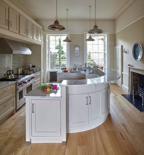 Wood Living Room Decor, Farmhouse Kitchen Flooring, Grey Hardwood Floors, Curved Kitchen Island, Curved Kitchen, Kitchen Island With Sink, Galley Kitchen Design, Farmhouse Floor Plans, Wood Floor Kitchen