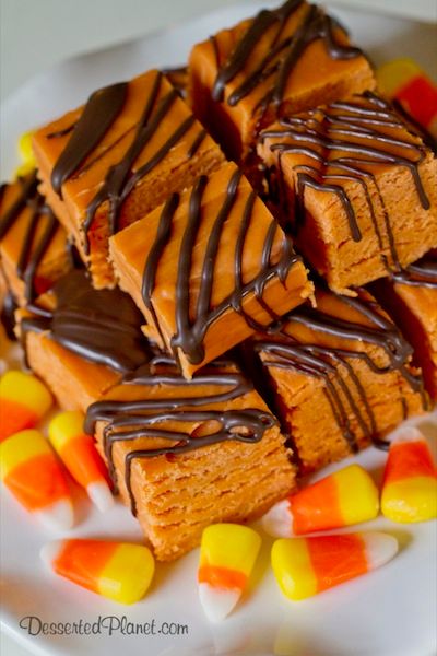 Butterfinger Fudge Butterfinger Fudge Recipe, Butterfinger Fudge, Homemade Candies, Candy Desserts, Candy Bars, Fudge Recipes, Eat Dessert, Candy Recipes, Yummy Food Dessert