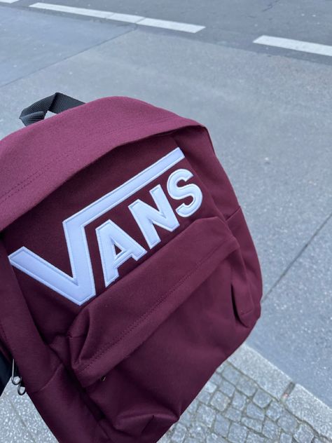 vans backpack Vans Aesthetic, Vans Backpack, Aesthetic Backpack, Christmas List, Back To School, Backpacks, Christmas, Quick Saves