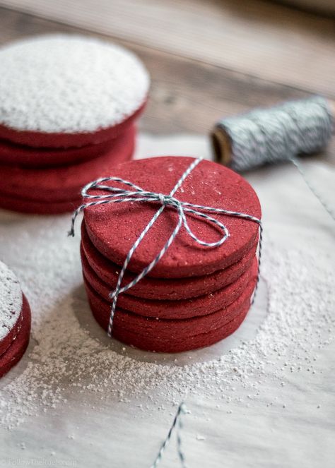 Red Velvet Sugar Cookies Recipe, Red Velvet Sugar Cookies, Velvet Sugar Cookies, Chocolate Sugar Cookie Recipe, Chocolate Sugar Cookies, Red Velvet Cookies, Royal Icing Recipe, Cookie Dough Recipes, Red Food Coloring