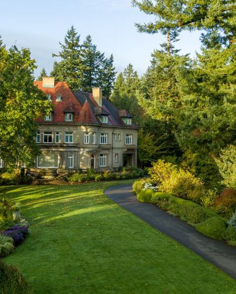 Pittock Mansion | The Official Guide to Portland Pittock Mansion Portland, Parking Tips, Pittock Mansion, Culture Of Thailand, Things To Do In Portland, Portland State University, Portland City, Cheap Things To Do, Washington Park