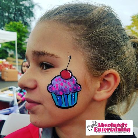 Face Painting Cheek Art, Cheek Art Face Paint, Cupcake Face Paint, Candy Face Painting, Small Face Painting Ideas Cheek Art, Summer Face Paint Ideas, Basic Face Paint, Easy Face Painting Ideas For Kids Simple Cheek Art, Face Paint Cheek Art