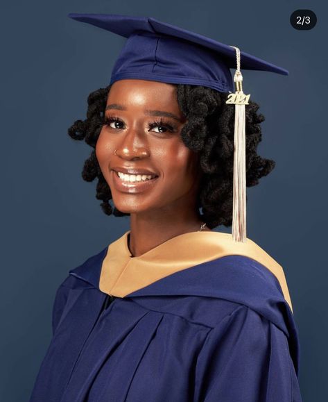 Locs And Graduation Caps, Graduation Pictures With Locs, Graduation Potraits Idea, Cap And Gown Photos Black Women, Graduation Cap With Locs, Locs Graduation Cap, Graduation Headshots Cap And Gown, Cap And Gown Senior Pictures Black Women, Cum Laude Graduation