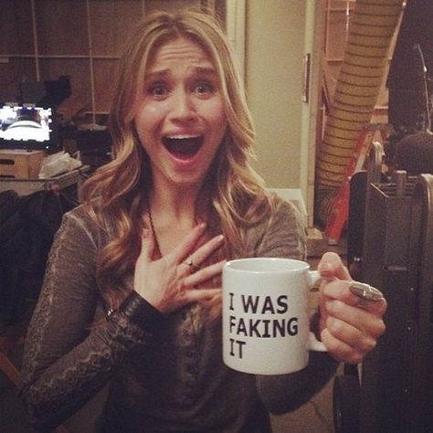 She was faking it Faking It Mtv, Rita Volk, Tv Series Memes, Faking It, Mtv, On Tumblr, Tv Series, We Heart It, Lost