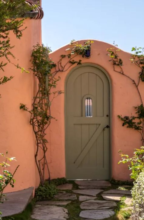 Pink Spanish House, Light Pink House Exterior, Peach House Exterior, Pink Door Exterior, Pink House Exterior, Pink Front Door, Pink Door, Orange House, Pink House