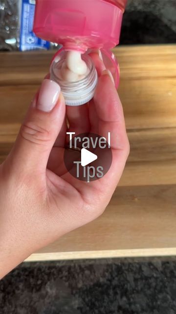 What To Put In Your Backpack For Travel, Random Tips Lifehacks, Car Packing Tips For Vacation, Travel Hacks For Kids Plane, Travel Packing Hacks Videos, Travel Hacks With Kids, Diy Travel Hacks, Traveling Hacks, Travel Hacks Kids