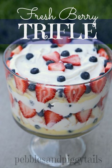 Fresh Berry Trifle - My Recipe Magic Easy Trifle, Trifle Dessert Recipes, Summer Desserts Easy Healthy, Fruit Trifle, Berry Trifle, British Desserts, Healthy Summer Desserts, Trifle Dish, Trifle Desserts