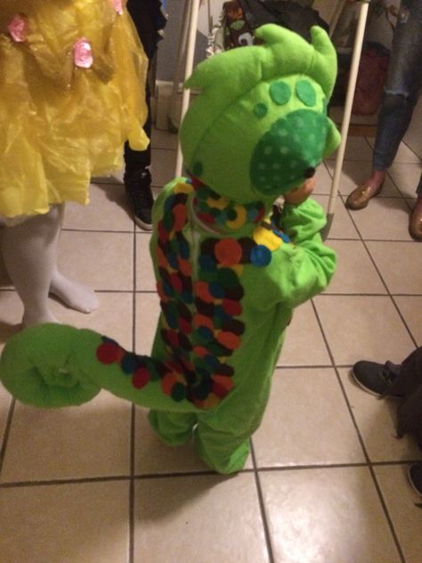 Costume made chameleon costume Diy Chameleon Costume, Evie Halloween Costume, Chameleon Costume, Halloween 2023, Fall Holidays, Holiday Diy, Diy Costumes, Kids Costumes, Costume Ideas