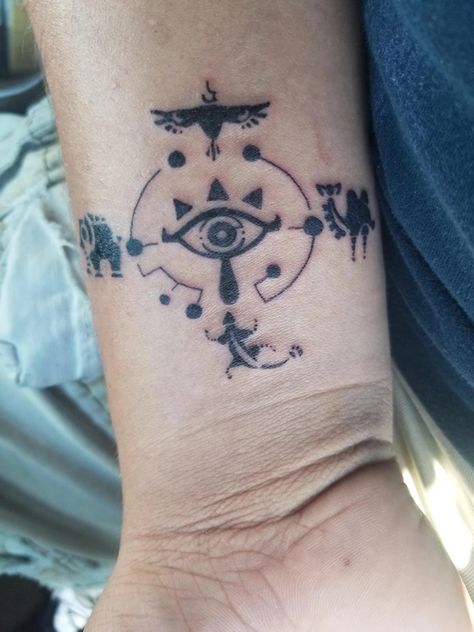 Sheikah Slate, Tattoo Chart, Matching Tats, Zelda Tattoo, Gamer Tattoos, Hand Tats, Gaming Tattoo, Tattoo Art Drawings, New Tattoo