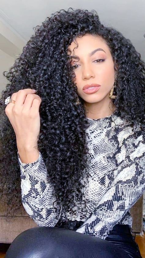 Cheslie Kryst Hair, Long Mixed Curly Hair, Long Curly Weave, Wig Room, Cheslie Kryst, 3c Curls, Hairstyle Ideas For Long Hair, Curly Sew In, Healthy Black Hair