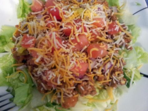 Recipe Author: Becky Yokeley Love Ground turkey Ketchup, reduced-sugar (3/4 to 1 cup per 2 lbs meat) 2 Tbsp Mustard Lettuce Diced ... 17 Day Diet Cycle 1, Cheeseburger Salad, Vsg Recipes, Sleeve Recipes, Dash Diet Recipes, 17 Day Diet, 17 Day, Lifestyle Change, Dash Diet