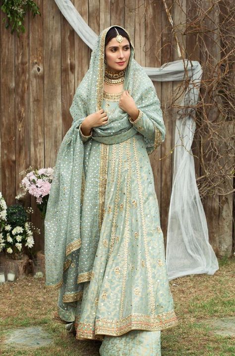 Ansab Jahangir, Long Sleeve Floral Maxi Dress, Desi Wedding Dresses, Maxi Dress Designs, Punjabi Outfits, Traditional Outfit, Ayeza Khan, Pakistani Dresses Casual, Desi Clothes