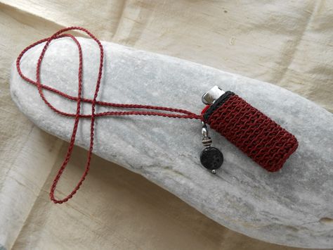 Diy Lighter Holder, Macrame Lighter Holder, Lighter Crochet, Crochet Lighter Holder, Diy Lighter, Learn Crochet Beginner, Lighter Leash, Lighter Holder, Paracord Projects Diy