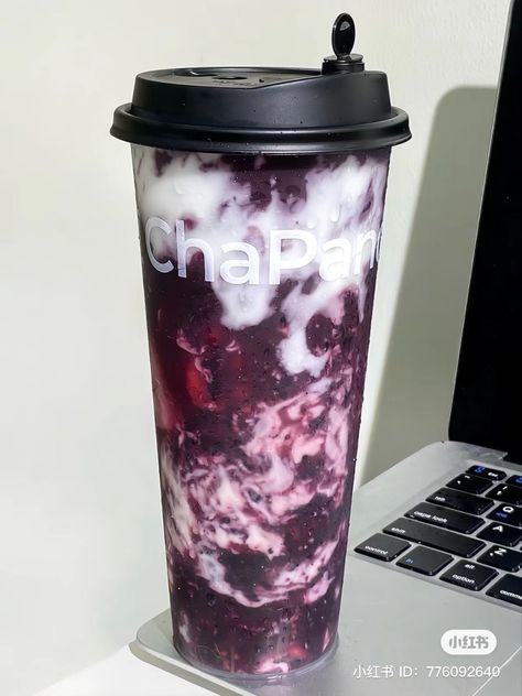 Blueberry Milk Tea, Boba Pearls Recipes, Blueberry Bubble Tea, Cream Cheese Foam, Fruit Bubble Tea, Cheese Foam, Blueberry Milk, Milk Fruit, Bubble Tea Recipe