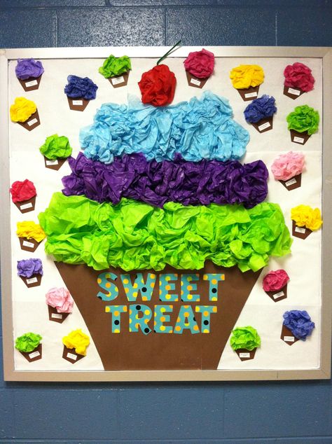 Class room bulletin board. Sweet treat. Cupcake. Birthday Board Ideas, Candy Theme Classroom, Easter Bulletin Boards, Candyland Theme, Birthday Bulletin Boards, Birthday Bulletin, Preschool Bulletin, Classroom Birthday, Preschool Bulletin Boards