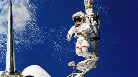 The five greatest space hacks of all time Mars Mission, Nasa Space Shuttle, Nasa Missions, Nasa Astronauts, Earth Orbit, Space Race, Space Pictures, Astronauts In Space, Space Program