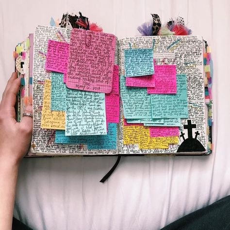 Colorful Junk Journal, Journaling Inspiration, Quotes Bible, Wreck This Journal, Bible Love, Bible Notes, Diary Ideas, Quotes God, Journal Aesthetic