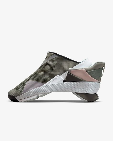 Discover great products at the best prices at Dealmoon. Go FlyEase Easy On/Off Shoes..com. Price:$108.97 Futuristic Shoes, Workwear Vintage, Black Short Sleeve Shirt, Limited Edition Sneakers, Mens Items, Nike Store, Shoes Nike, Track And Field, Designer Sneakers