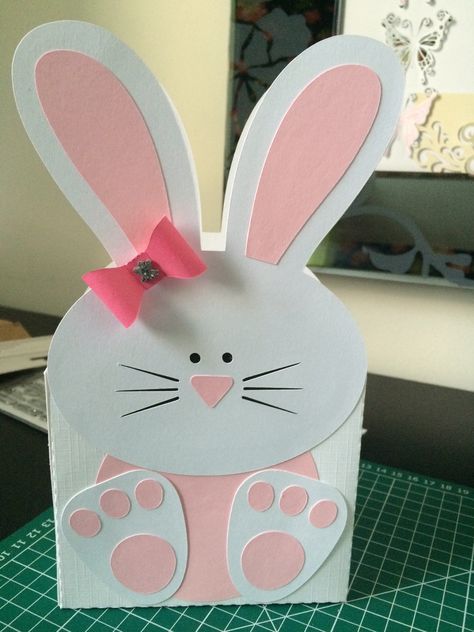 Paper Bunny Ears, Diy Easter Crafts For Kids, Diy Easter Crafts, Easter Lessons, Paper Bunny, Easter Wood Crafts, Rabbit Crafts, Easter Cards Handmade, Hand Crafts For Kids