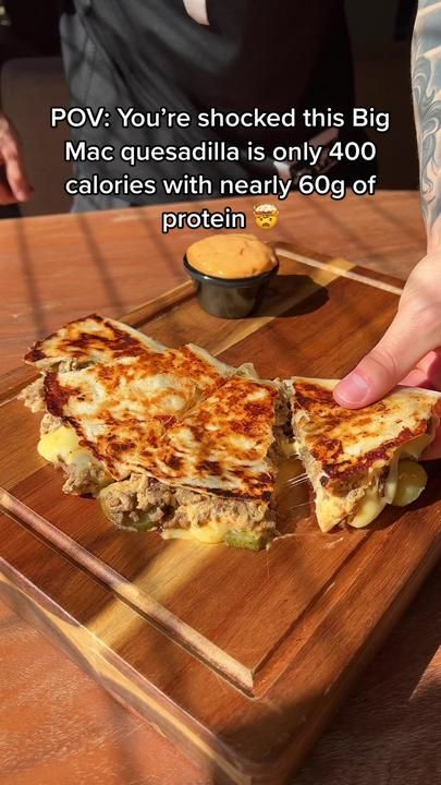 Big Mac Quesadilla, Chicken Bacon Ranch Quesadilla, Bacon Ranch Quesadilla, Owen Han, Pub Salad, High Protein Chicken, Dinner Favorites, Office Light, Celebrity Recipes