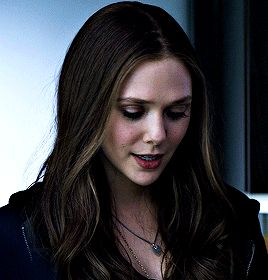 Pedidos Abertos( ) Pedidos fechados( x ) #ficçãogeral # Ficção geral # amreading # books # wattpad Wanda Maximoff Gif, Elizabeth Olsen Gif, Marvel Gif, Cinco Hargreeves, Captain Marvel Carol Danvers, Avengers Characters, Beacon Hills, Lizzie Olsen, Elizabeth Olsen Scarlet Witch