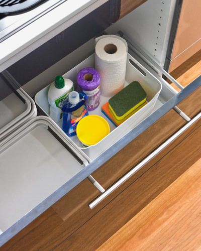 Clever storage ideas for your kitchen Pull Out Cabinet Cleaning Supplies, Stylish Storage Ideas, Chemical Storage, Pull Out Bin, Clever Storage Ideas, How To Store, Clever Storage, Stylish Storage, Working Area