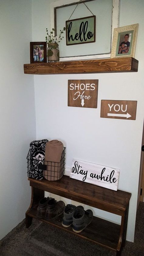 Shoes Here Sign, Entryway Shoes, Remove Your Shoes Sign, Remove Shoes, Remove Your Shoes, Apartment Entryway, Rustic Entryway, Diy Entryway, Entryway Shoe