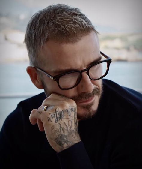 David Beckham Glasses, Polka Tattoo, Mens Hairstyles Fade, Trash Polka Tattoo, Haircut Styles, Mens Style, David Beckham, Hair And Beard Styles, Mens Glasses