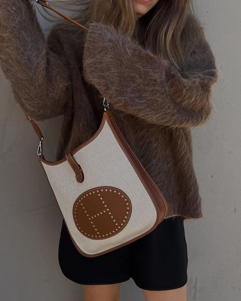 Hermes Evelyn Bag, Emili Sindlev, Birkin Bags, French Luxury Brands, Hermes Shop, Best Crossbody Bags, Hermes Kelly Bag, Designer Shoulder Bag, Kelly Bag