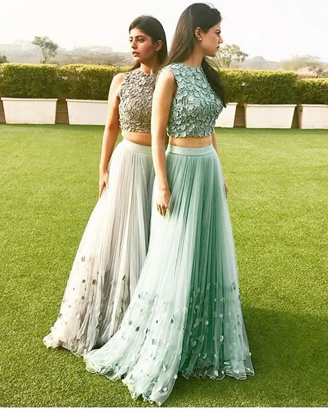 Green and gold Lengha Dresses Flowers, Cheap Formal Dresses, Cheap Prom Dresses Long, Tulle Evening Dress, Salwar Kamiz, Elegant Prom Dresses, Prom Dresses Sleeveless, Ghagra Choli, Piece Prom Dress