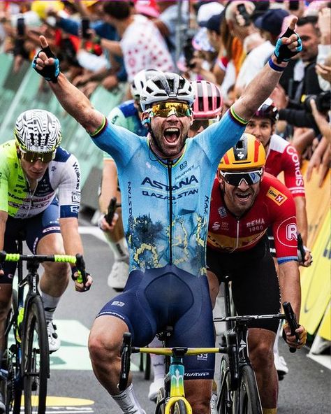 Léon van Bon on Instagram: "35 Wins in the Tour de France. Thirty five. It is just insane. Where most riders are happy with just one and over the moon with two wins in the biggest race in the world…. Mark Cavendish just won his 35th.
It was great to experience to feel everybody is happy for him. It will be a day I will never forget. Congrats @markcavendish
.
.
.
#leonvanbonphotography #leonvanbon #cavendish #thecav #bunchsprint #cycling #35 #newtecord #eddymerckx #tourdefrance #fastestmanalive" Mark Cavendish, Fastest Man, Sports Hero, Hybrid Bike, Sports Figures, Road Racing, Over The Moon, Racing Bikes, Never Forget