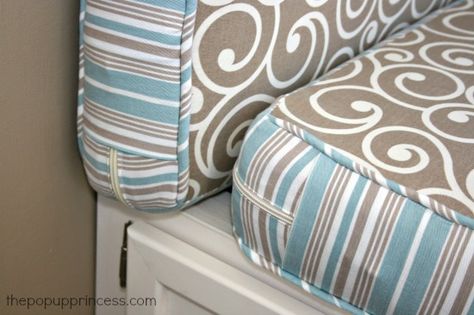 How to Reupholster the Cushions in Your Camper:  Wrap around zippers make it easy to get the cushion it and out of the cover for washing.  A neat pocket hides the zipper pull. Pop Up Princess, Camper Cushions, Camper Hacks, Rv Makeover, Travel Trailer Remodel, Camping Camper, Popup Camper, Camper Makeover, Camper Living