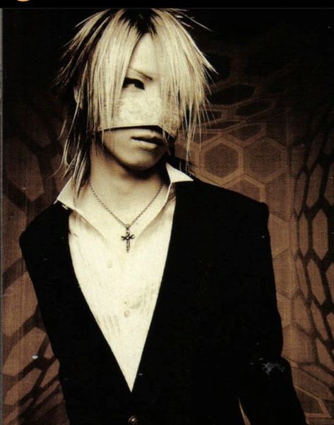 The Last Rockstars Japan, Onii Kei, Japanese Rockstar, Vkei Pfp, The Gazette Reita, Vkei Outfits, Gazette Reita, Vkei Makeup, Reita The Gazette