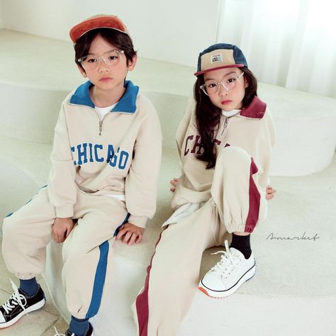 Korean Kids Outfits Boys, Kids Outfits Boys, Uniqlo Kids, Korean Kids, Sibling Outfits, Korean Babies, Kids Ootd, Boy Models, Cute Selfies Poses