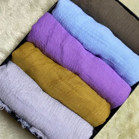 COTTON CRINKLE SCARF 🌺🌸 Pefect for turban wrapping, easy to tie and made from good quality material💯 Material: Cotton Size: Big Price: NGN 2500 To place an order🛍️ Send a direct message @reemahluxe or click the link in bio to send a message on Whatsapp: 07072896025 #Reemahluxe #WrapInLuxury #scarf #hijabfashion #turban #smallbusiness #supportsmallbusiness #fyp #viral #explore Cotton Hijab, Crinkle Scarf, Support Small Business, Hijab Fashion, Link In Bio, Quick Saves