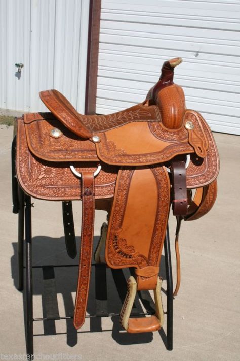 New 15 1 2" David Motes Roping Saddle by Billy Cook Saddlesmith No Reserve | eBay Billy Cook Saddles, Roping Saddles, Western Saddles, Dream Horse, Western Saddle, Horse Tack, Old West, Old And New, Saddle