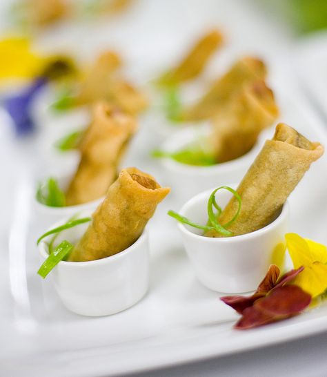 D'Amico Catering :: Mini Vietnamese Duck Egg Roll with Dipping Sauce    photo by Noah Wolf Photography  #damico Mini Asian Appetizers, Catering Photography, Catering Food Displays, Mini Appetizers, Fest Temaer, Wedding Appetizers, Wolf Photography, Food Displays, Catering Food