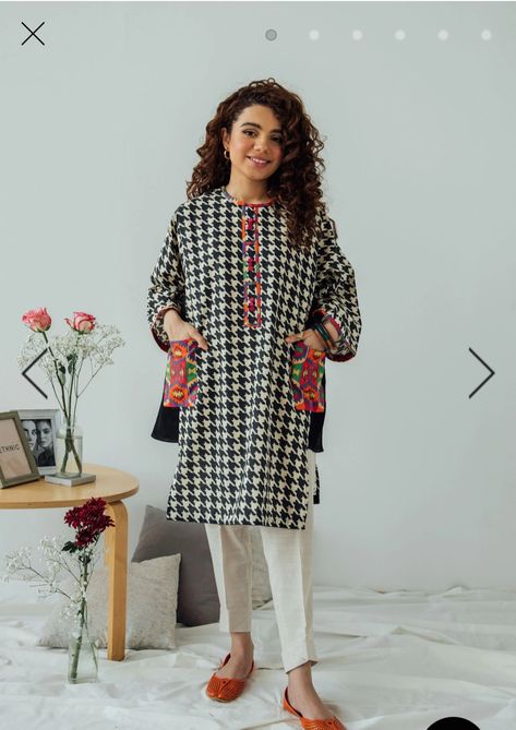 Check Shirt Design For Women Pakistani, Pakistani Winter Dresses Casual, Winter Outfits Pakistani Casual, Winter Pakistani Dresses Casual, Winter Kurtis For Women, Winter Khaddar Dress Design, Woollen Kurti Designs Winter, Pakistani Dresses Party Wear, Winter Kurti