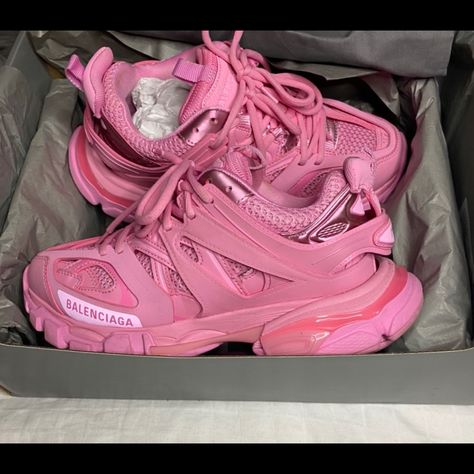 Pink Shoes, Extra Pink Brand New Laces It Comes With The Box, And Dust Bag. No Low Ballers Poshmark Takes Alot From The Price That I Have Listed Fancy High Heels, Pink Balenciaga, Shoes Balenciaga, Balenciaga Women, Balenciaga Shoes, Swag Shoes, Pink Brand, Dior Shoes, Pink Shoes