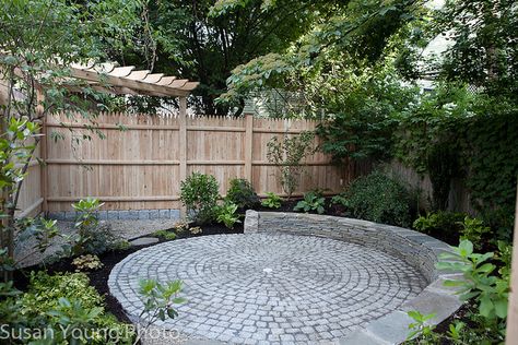 Circular Sitting Area, Small Curved Patio Ideas, Circular Patio Design, Round Patio With Pergola, Half Circle Patio, Circular Stone Patio, Round Patio, Round Cobblestone Patio, Circular Brick Paving