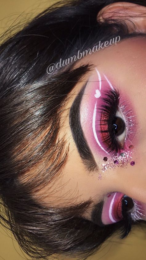 Like what you see? Follow me for more: @yofav.N✨ Maquillage Goth, Day Eye Makeup, Rave Makeup, Valentines Day Makeup, Smink Inspiration, Valentines Makeup, Beauty Make-up, Makijaż Smokey Eye, Colorful Eye Makeup