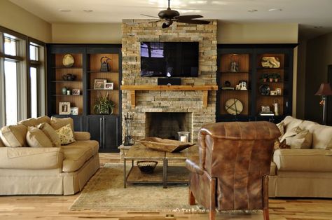 Beautiful stone fireplace and on either side are built in bookcases. Description from pinterest.com. I searched for this on bing.com/images Walnut Ideas, Bookshelves Around Fireplace, Painted Beadboard, Fireplace Bookcase, Built In Around Fireplace, Hutch Ideas, Fireplace Seating, Fireplace Bookshelves, Built In Entertainment Center