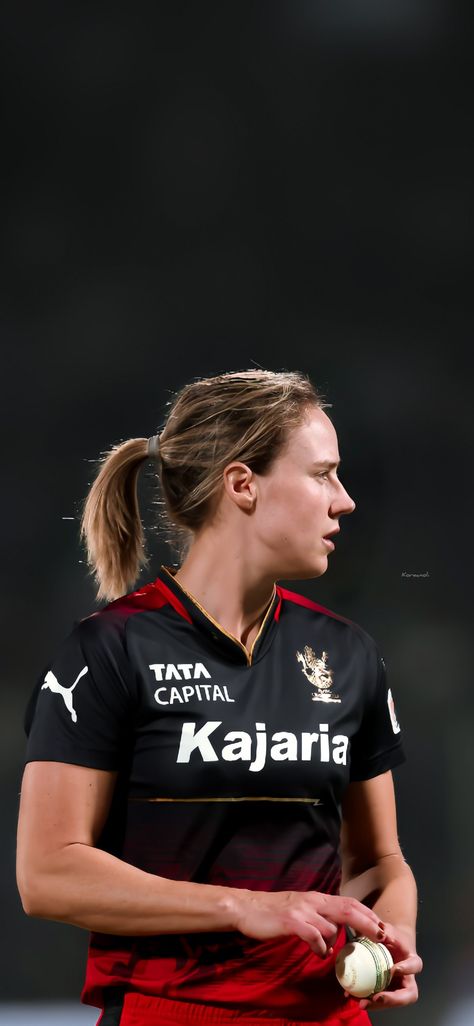 Ellyse Perry hd wallpaper Ellyse Perry Wallpaper Rcb, Ellyse Perry Wallpaper, Women Cricketers Hd Wallpaper, Female Cricketer, Women Cricketers, Ellyse Perry, Ricardo Kaka, Victory Royale, Ab De Villiers Photo