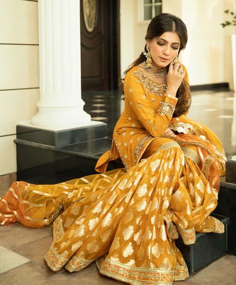 Mayou Dress Design, Mayoun Dress Pakistan, Mayun Dresses Pakistani, Mayoun Outfit, Holud Bride, Yellow Gharara, Mayun Bride, Mission Wedding, Outfit Ideas 2022